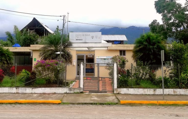 Ecuador Covid vaccine tourists